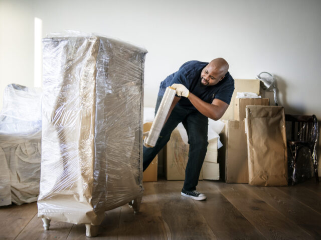 Full Packing vs DIY Packing: Which Saves More Money?