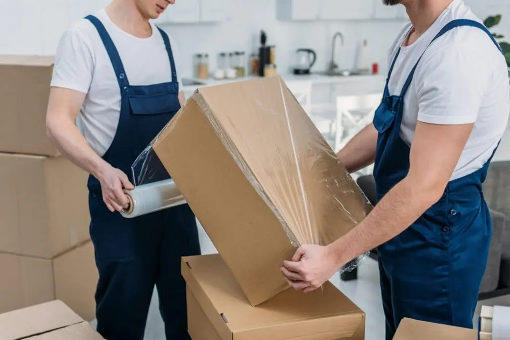 Weekend vs Weekday Moving Costs: Which Saves More? Weekend vs Weekday Moving Costs: Which Saves More?